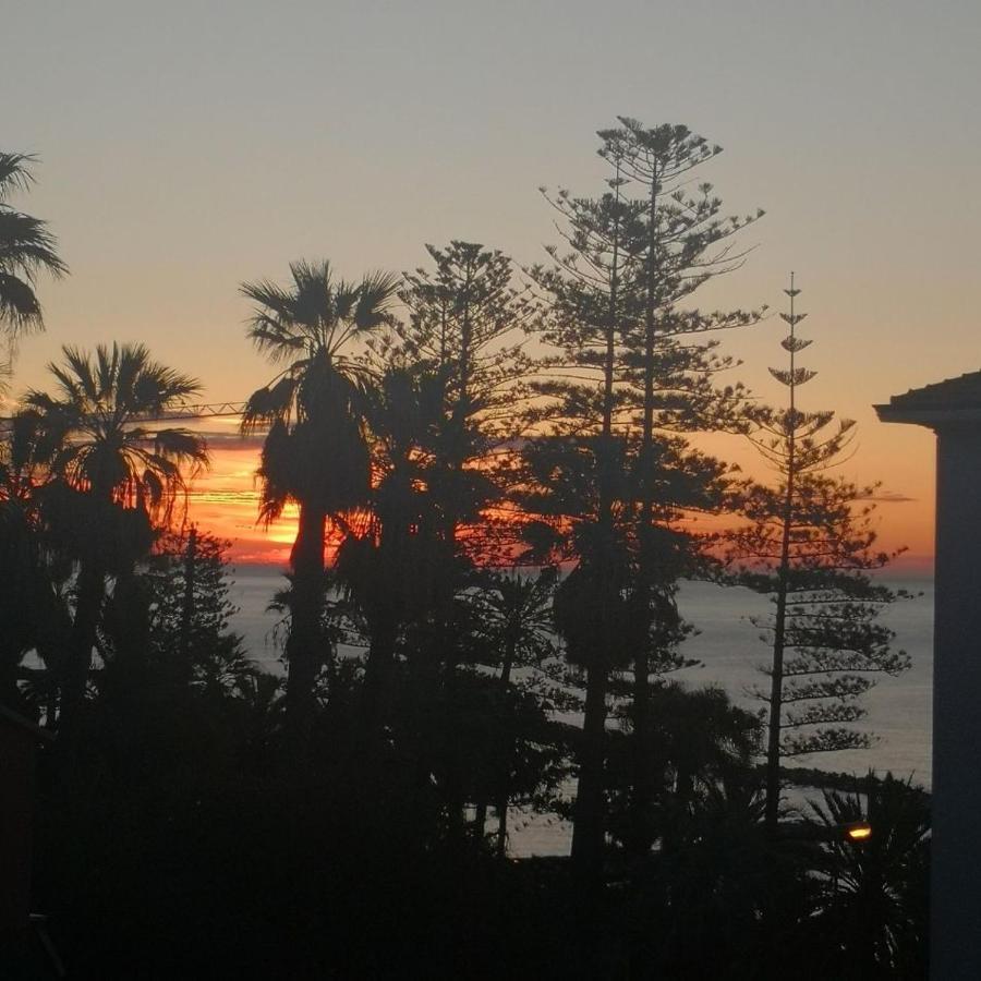 Petit Avec Classe Sanremo Esterno foto